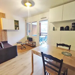 Le Cerf Charmant, T2, Luchon, Wifi, Balcon, Ascenseur, 4 Personnes , Bagnères-de-Luchon France