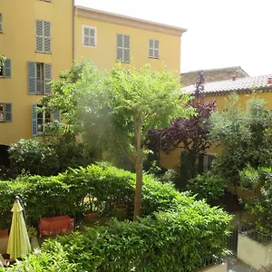 Vieux Nice, Grand 2 Pièces Sur Jardins, Parking, Calme , Nice France